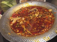 -辣尚瘾·烤鱼·新川菜(交大直营店)
