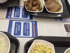 -同济大学本部学苑饮食广场