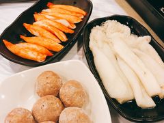 -鲜入围煮花胶鸡海鲜火锅