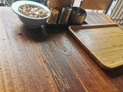 -东大桥小国抻面烧烤(长通路店)