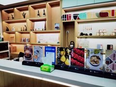 -弘仁宝佳比亚迪4S店(宝山旗舰店)