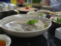 -茅草房·河畔园林火锅
