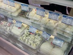 -白玉兰食品甜凤店(合生汇店)