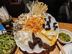 -云尊府云南菜·蒸汽石锅鱼(学清路店)