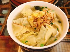 -笑来喜馄饨小笼工坊店(湖滨街店)