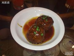 狮子头-大鸭梨烤鸭店(金顶街店)
