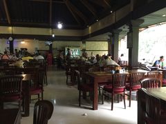 -Warung Babi Guling Ibu Oka 3