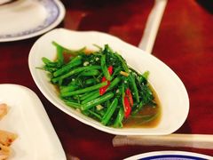 -Dang restaurant (patong phuket)