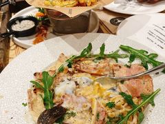 -Mark&Mars Restaurant