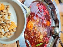 -城墙拐拐火锅(三峡广场黑金冠店)