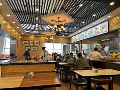 -陇兴楼(西安咸阳国际机场店)