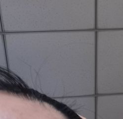 -一東造型烫发染发