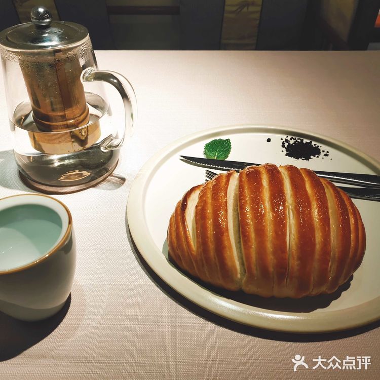 探店米其林一星萃华楼，老字号的复兴之路