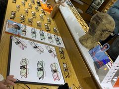 -鲸渝眼镜·浅目视光(春熙路店)