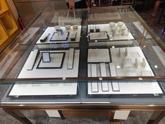 -沐渔二手奢侈品黄金手表包包回收·中古店(广州塔店)