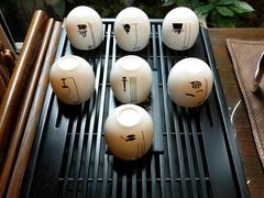 放在大堂给客人用的水杯-天目湖御水温泉·度假酒店