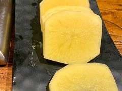 -老牌坊云南鱼豆花火锅(爱建店)