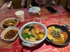 -怪噜范·老贵阳街头名小吃(鸿通城店)