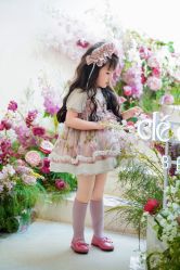 -SALON DE VANHADA