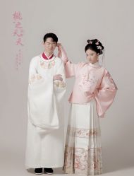 -喜爱高定婚纱摄影