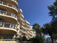 -伯肯黑德角名品折扣购物中心