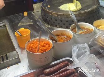 煎饼果子vs炸酱面，谁赢了？