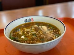 -顺溜·手工刀削面·黑金店(铜锣湾店)
