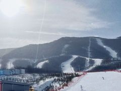 -鳌山滑雪度假区