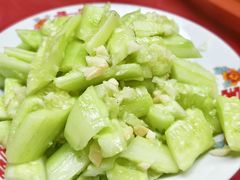 -崴海渔村(虹梅路店)