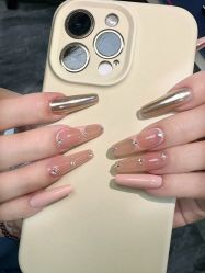 -Face Score美甲美睫皮肤管理