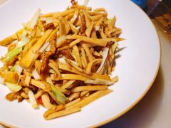 韭黄肉丝杏鲍菇-绿茶餐厅(领展购物广场·中关村店)