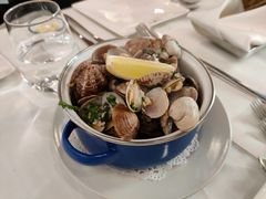 白酒蒜蓉炒蚬-安东尼奥餐厅