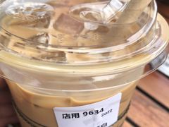 -星巴克臻选(杭州嘉里中心1F店)
