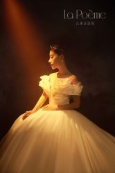 -乐派诗婚纱摄影