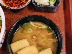 味噌汤-なか卯(京都八条口店)
