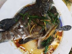 -覃记海鲜美食餐厅