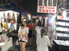 -吴山路夜市
