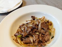 葱爆羊肉-希尔顿酒店-豫园中餐厅