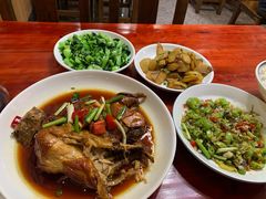 -芦茨金富饭庄·25年老字号·专做稻草鸡