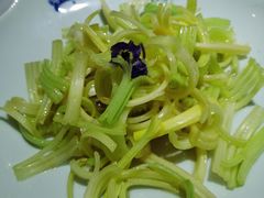 生拌马家沟芹菜-鸭王烤鸭店(三里河店)