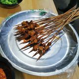 顺河街饮食-斗小牛烤牛肉串