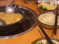 -黔三一夺夺粉酸汤火锅(百信店)