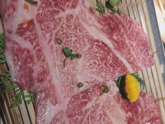-山川小町·极番烧肉(新地假日广场店)