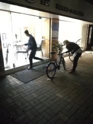 -苏豪路易士·嘉玛发廊