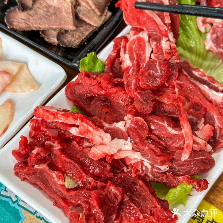 价格超级实惠的一家正宗黄牛肉火锅店