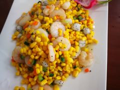 火龙果玉米虾仁-鸿运美食府