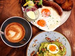 牛油果煮蛋吐司-RAC BAR(安福路店)