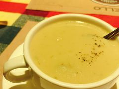 奶油蘑菇浓汤-遇见西木美式餐厅(体育路店)