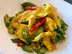 秋葵炒鸡蛋-巴依老爷新疆美食(马驹桥店)