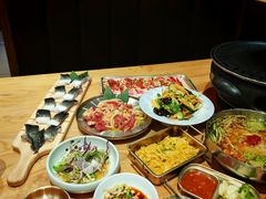 -青瓦餐厅·生鱼片·韩园烤肉(西塔店)